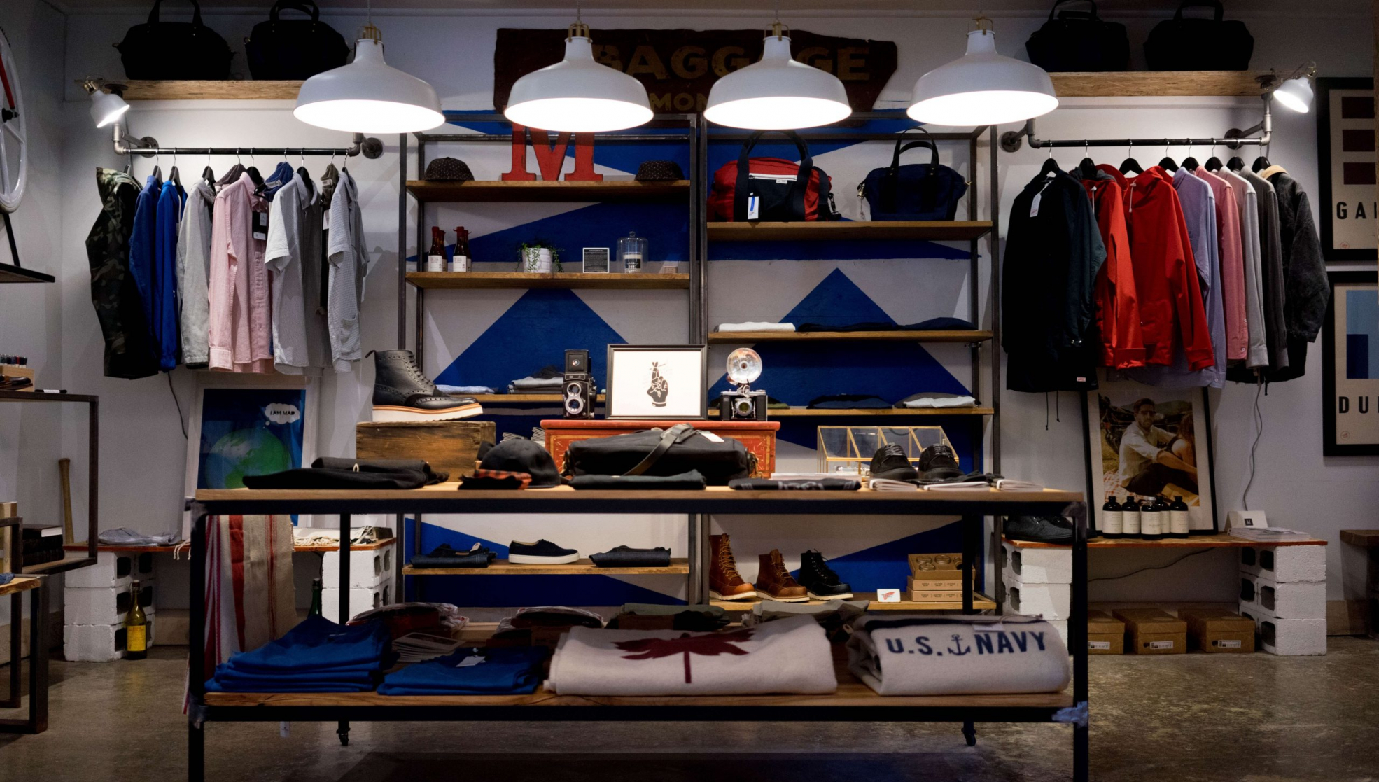 clark-street-mercantile-P3pI6xzovu0-unsplash (1)